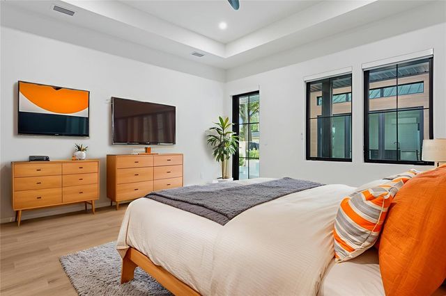 708 W KENTUCKY AVENUE, Tampa, FL 33603