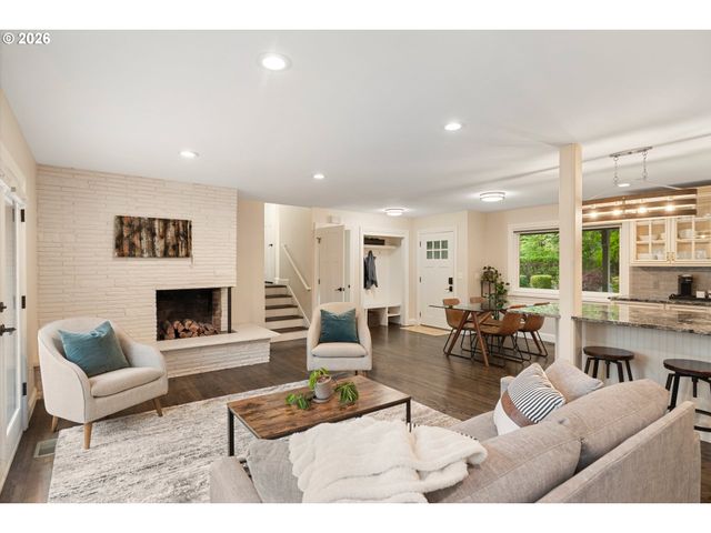 10410 Sw WASHINGTON St, Portland, OR 97225