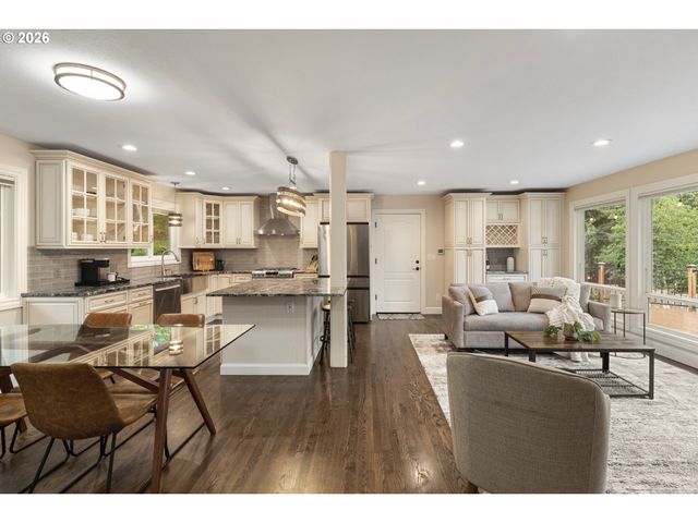 10410 Sw WASHINGTON St, Portland, OR 97225