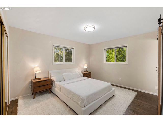 10410 Sw WASHINGTON St, Portland, OR 97225