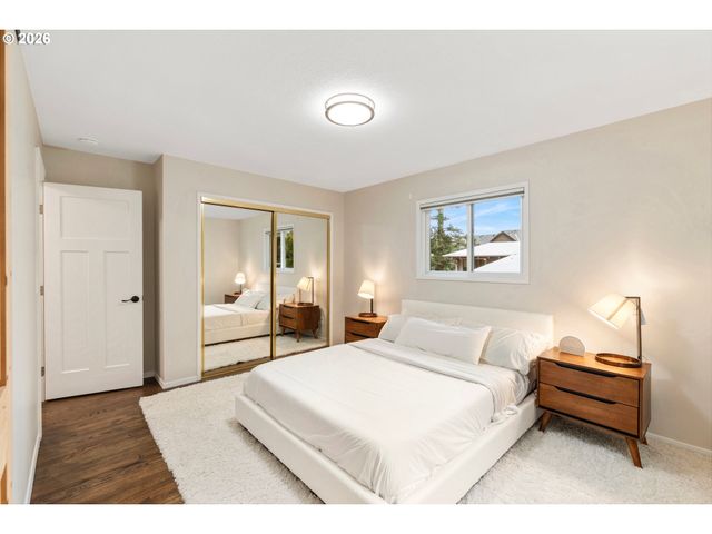 10410 Sw WASHINGTON St, Portland, OR 97225