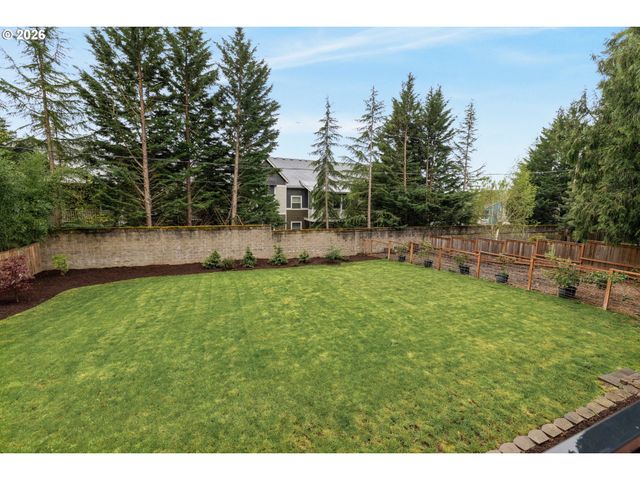 10410 Sw WASHINGTON St, Portland, OR 97225