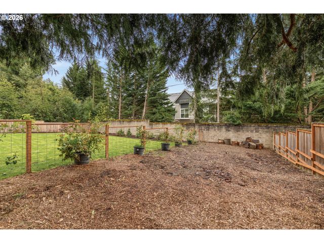 10410 Sw WASHINGTON St, Portland, OR 97225