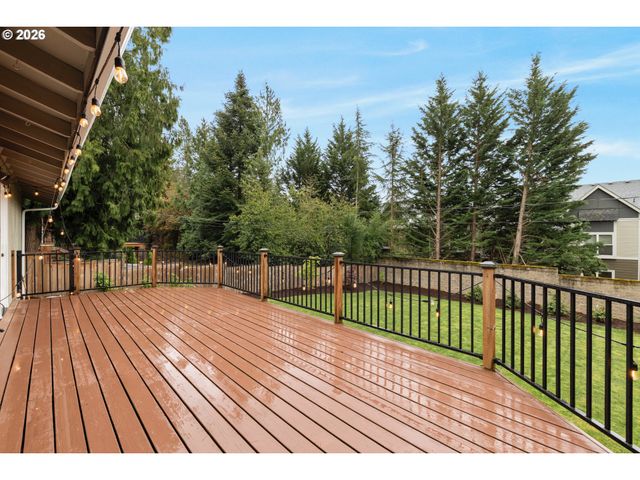 10410 Sw WASHINGTON St, Portland, OR 97225