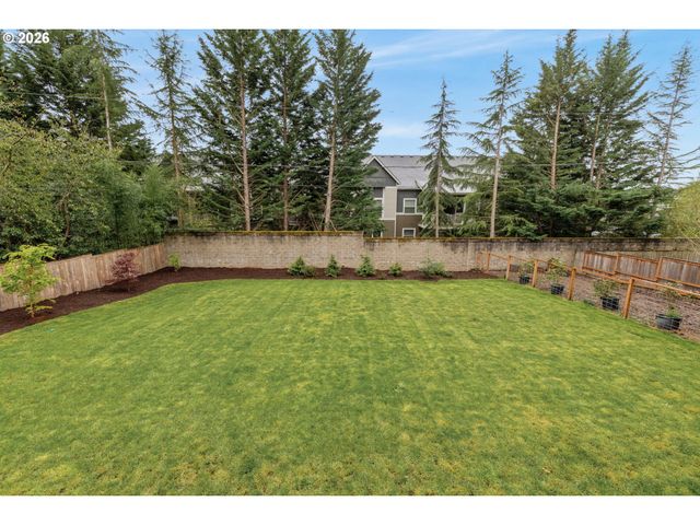 10410 Sw WASHINGTON St, Portland, OR 97225