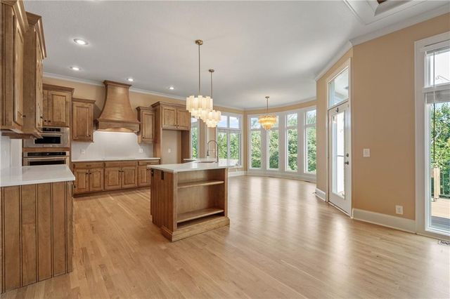 2796 W 162nd Street, Stilwell, KS 66085