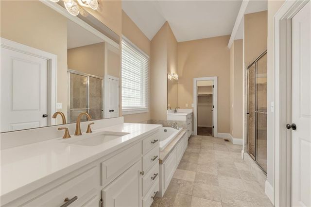 2796 W 162nd Street, Stilwell, KS 66085