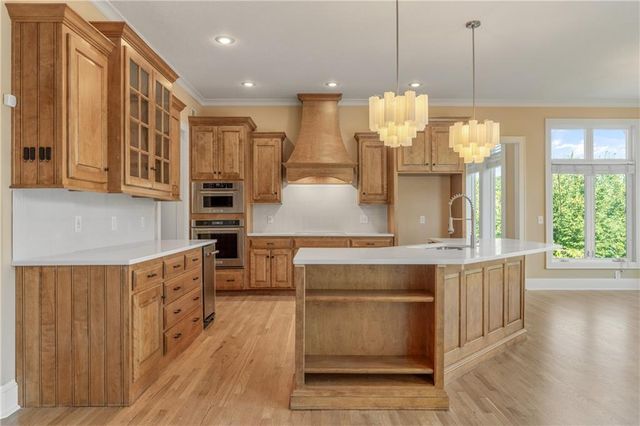 2796 W 162nd Street, Stilwell, KS 66085