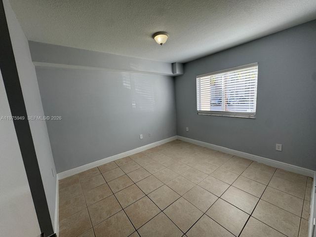 11050 SW 196th St 109, Cutler Bay, FL 33157