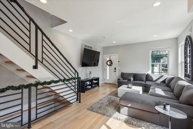 1500 N MYRTLEWOOD ST, Philadelphia, PA 19121