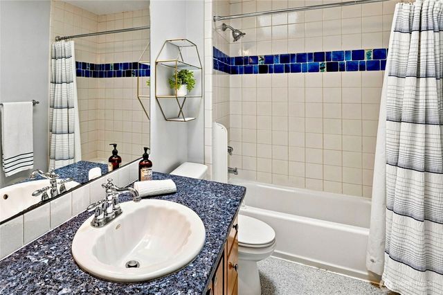 22394 Nordkyn Lane NW, Poulsbo, WA 98370