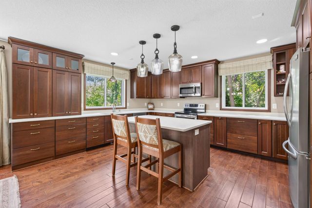 13707 Green Briar Drive, Minnetonka, MN 55305