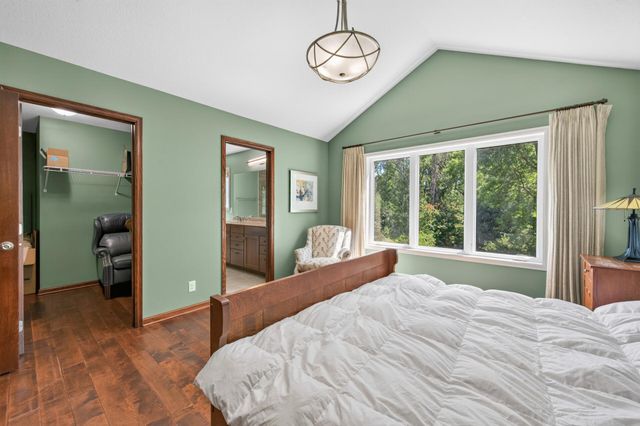 13707 Green Briar Drive, Minnetonka, MN 55305