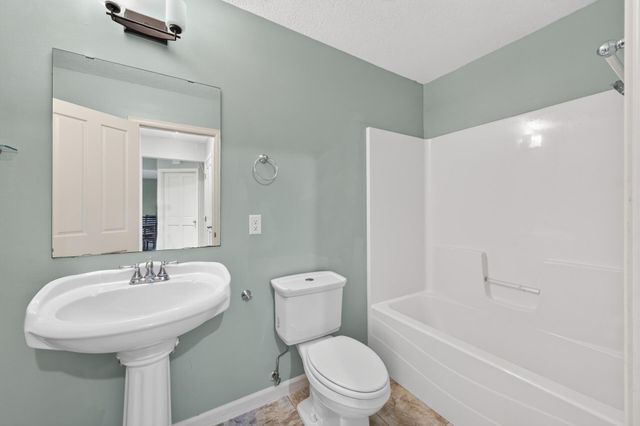 13707 Green Briar Drive, Minnetonka, MN 55305