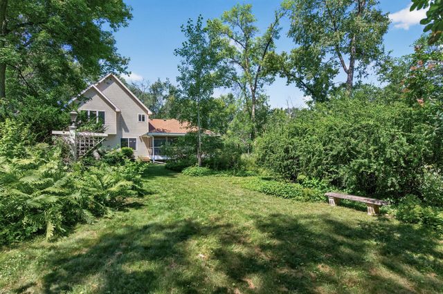 13707 Green Briar Drive, Minnetonka, MN 55305