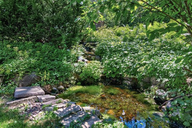 13707 Green Briar Drive, Minnetonka, MN 55305