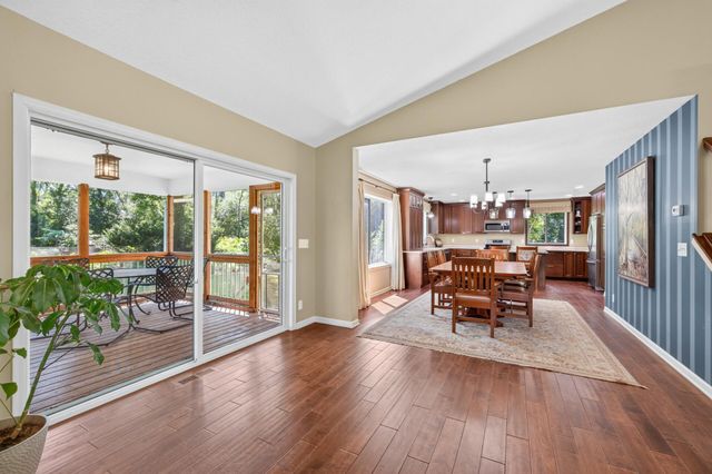 13707 Green Briar Drive, Minnetonka, MN 55305
