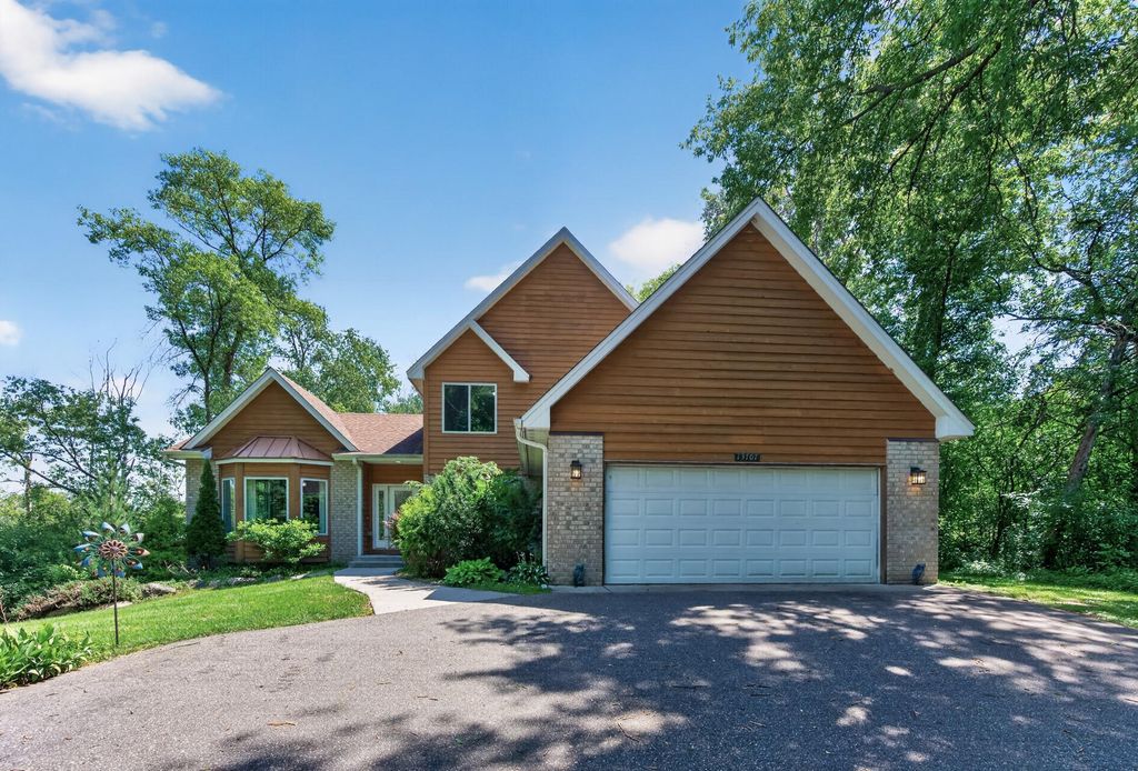 13707 Green Briar Drive, Minnetonka, MN 55305 — photo 5