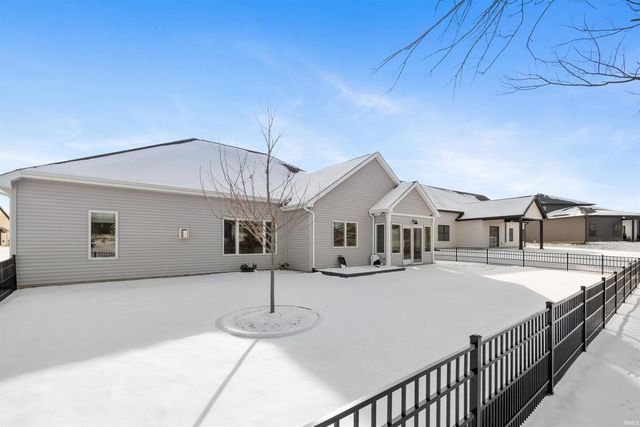 641 Sandringham Pass, Fort Wayne, IN 46845