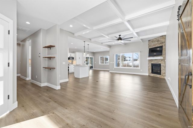 641 Sandringham Pass, Fort Wayne, IN 46845