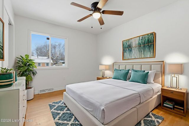 310 Edgewood Ave, Elizabethtown, KY 42701