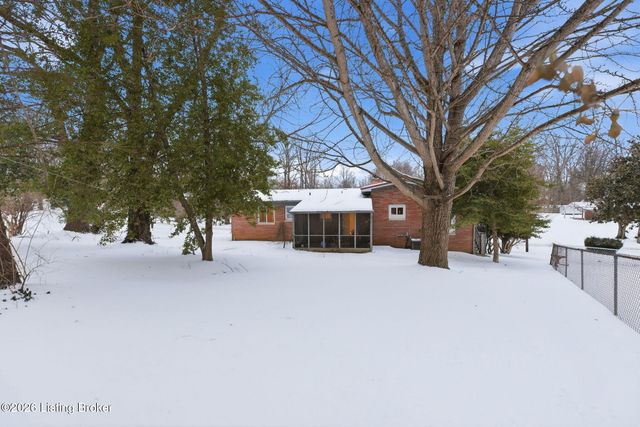 310 Edgewood Ave, Elizabethtown, KY 42701