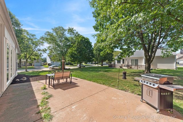 3120 Gresham Lane W, Aurora, IL 60504