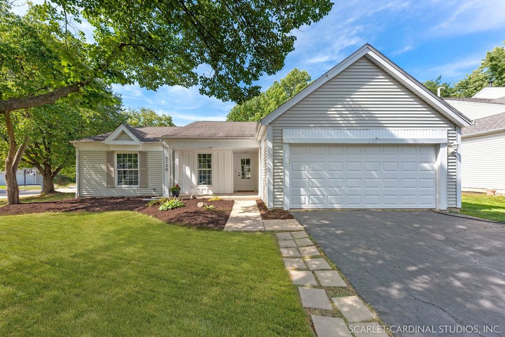 3120 Gresham Lane W, Aurora, IL 60504