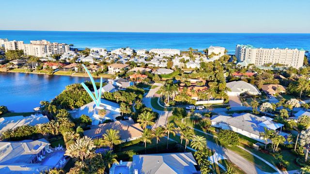 123 Olympus Way, Jupiter, FL 33477