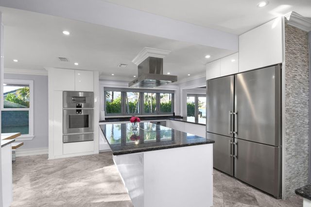 123 Olympus Way, Jupiter, FL 33477