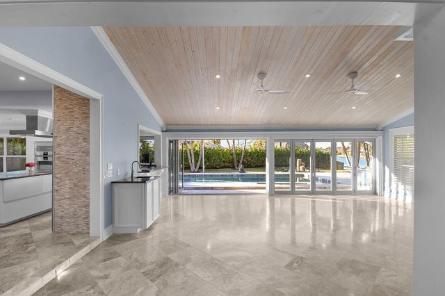 123 Olympus Way, Jupiter, FL 33477