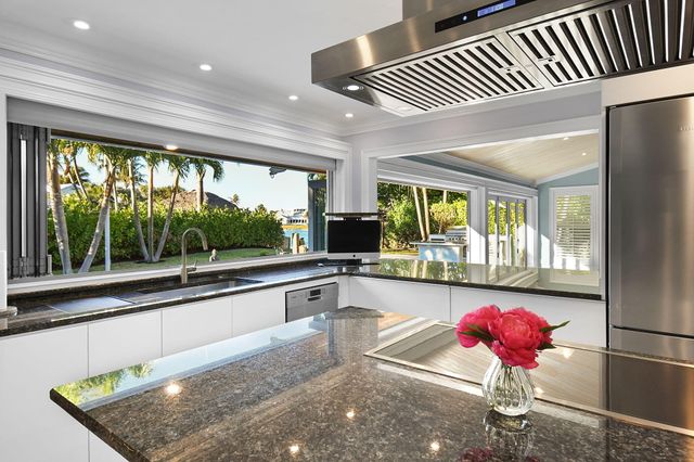 123 Olympus Way, Jupiter, FL 33477