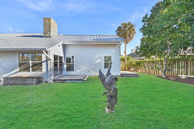 123 Olympus Way, Jupiter, FL 33477