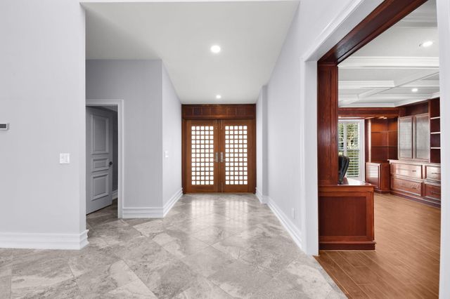 123 Olympus Way, Jupiter, FL 33477