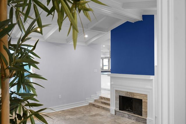 123 Olympus Way, Jupiter, FL 33477