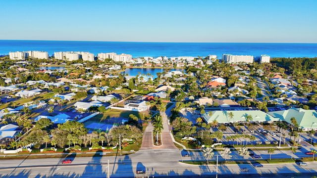 123 Olympus Way, Jupiter, FL 33477