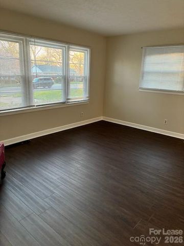 1040 Clanton Road, Charlotte, NC 28217