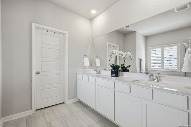 10602 Yellowtail Blvd, Boerne, TX 78006