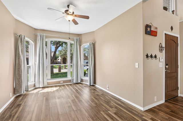 8204 Olympia Drive, Mckinney, TX 75072