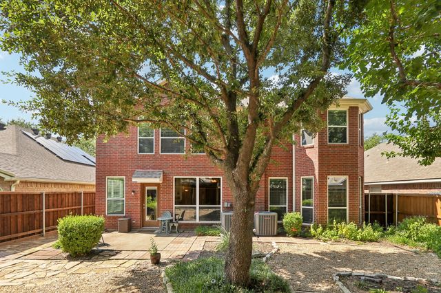 8204 Olympia Drive, Mckinney, TX 75072