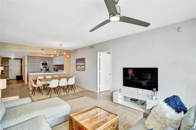 300 Sunny Isles Blvd 4-2104, Sunny Isles Beach, FL 33160