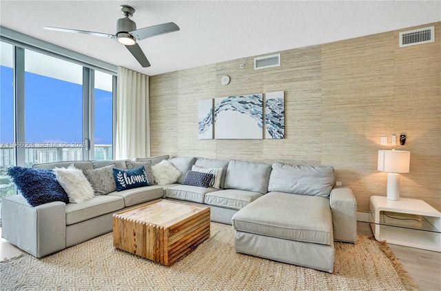 300 Sunny Isles Blvd 4-2104, Sunny Isles Beach, FL 33160