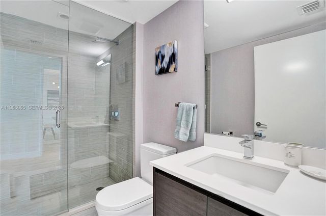 300 Sunny Isles Blvd 4-2104, Sunny Isles Beach, FL 33160