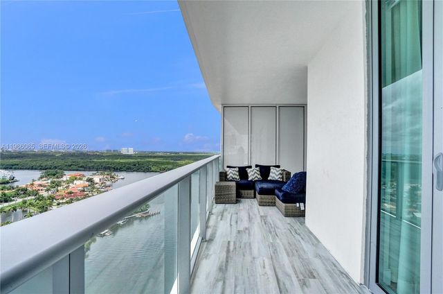 300 Sunny Isles Blvd 4-2104, Sunny Isles Beach, FL 33160