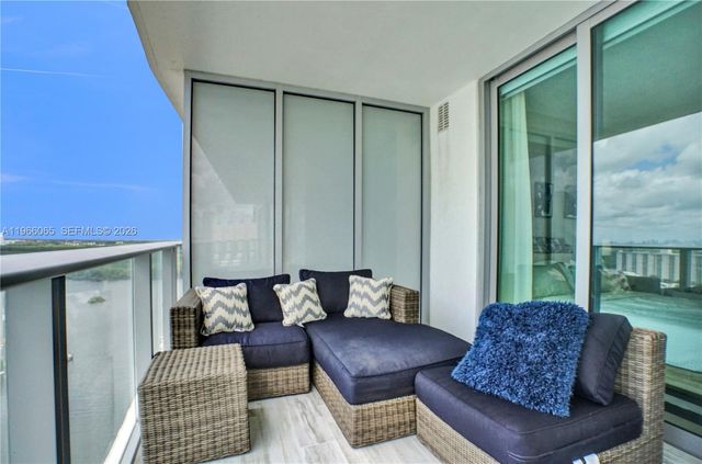 300 Sunny Isles Blvd 4-2104, Sunny Isles Beach, FL 33160