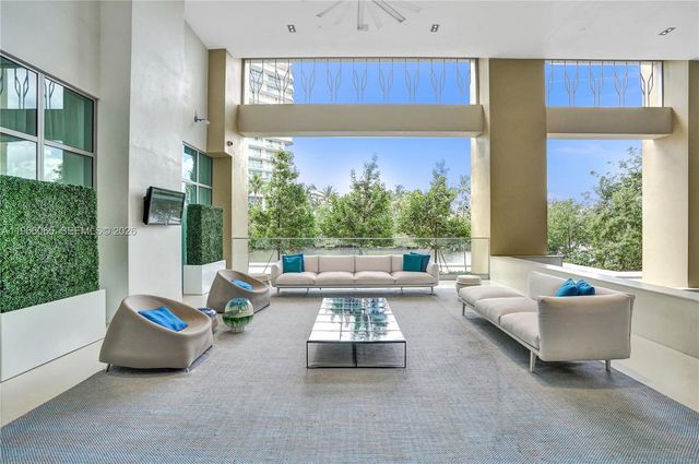 300 Sunny Isles Blvd 4-2104, Sunny Isles Beach, FL 33160