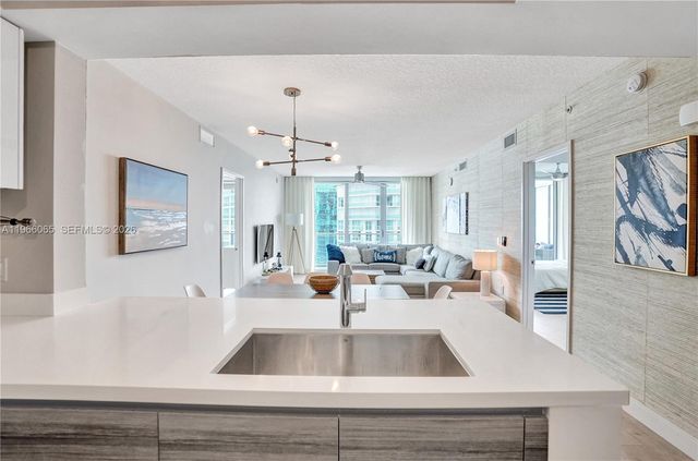 300 Sunny Isles Blvd 4-2104, Sunny Isles Beach, FL 33160