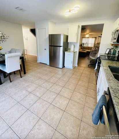 9850 Carswell Peak, San Antonio, TX 78245
