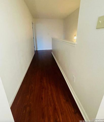 9850 Carswell Peak, San Antonio, TX 78245