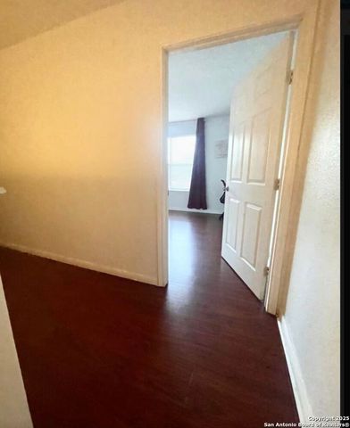 9850 Carswell Peak, San Antonio, TX 78245
